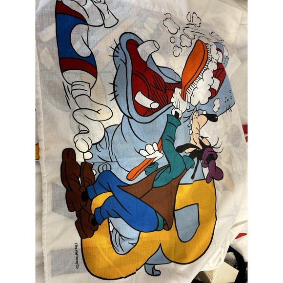 Vintage crib sheets/toddler sheets Disney and Warner Brothers Mickey Daffy Duck - Picture 2 of 10